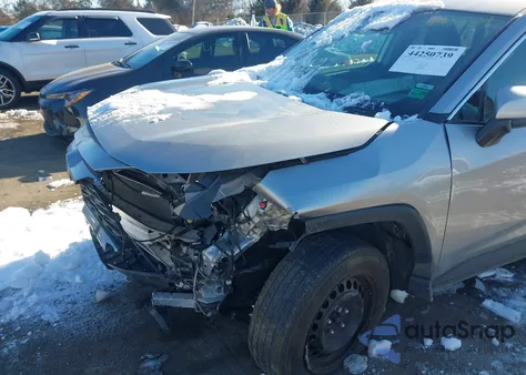 2022 Toyota Rav4 Le z USA, uszkodzony, nr VIN 2T3G1RFV8NC269564